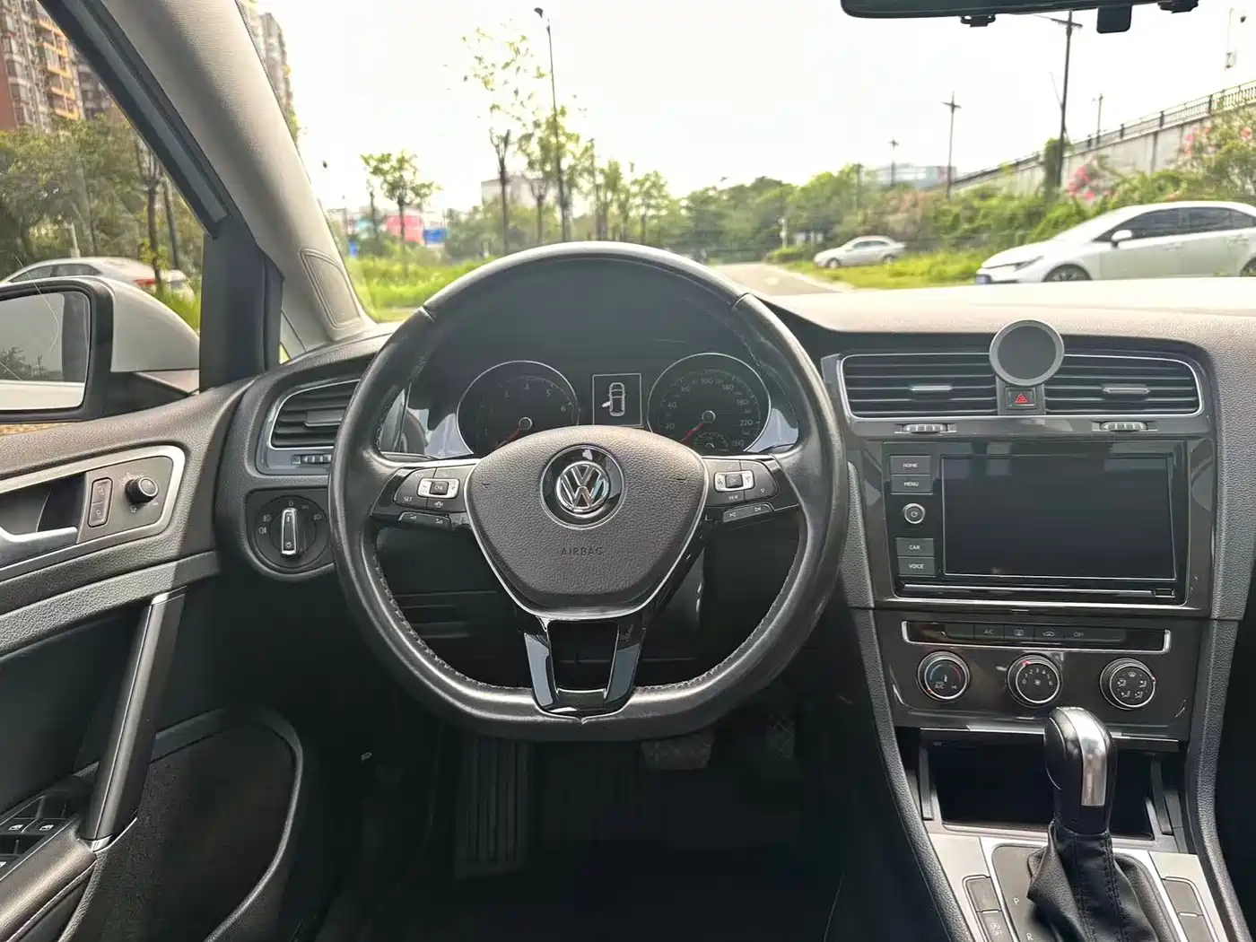 Volkswagen Golf 2019 280TSI DSG Comfort (China V) фото 4