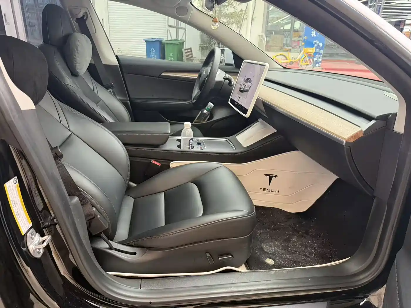 Фото 8 - Tesla Model 3