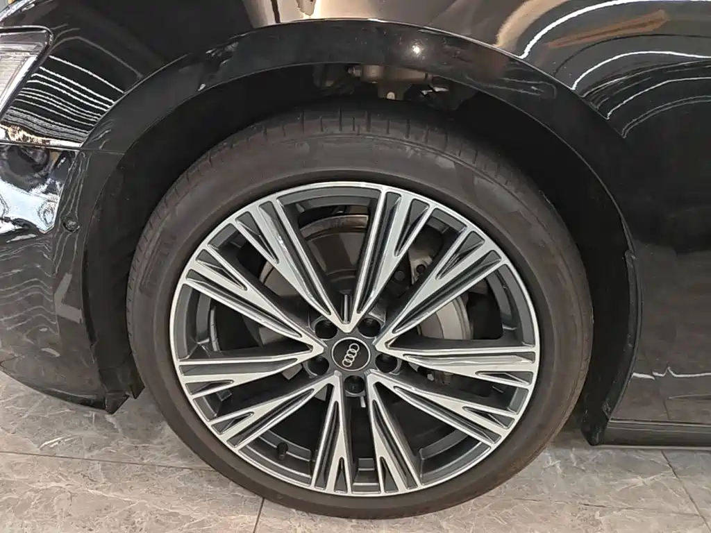 Audi A6L 2026 2026 Model Year 45 TFSI quattro Premium Dynamic