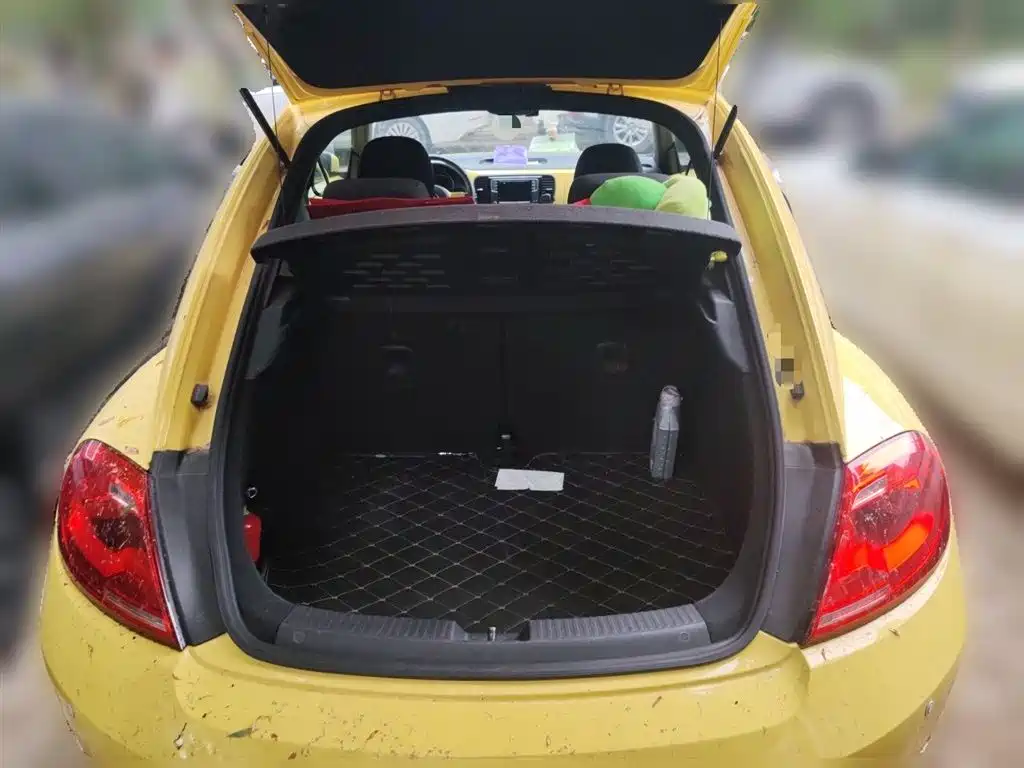 Volkswagen Beetle 2015 180TSI фото 10