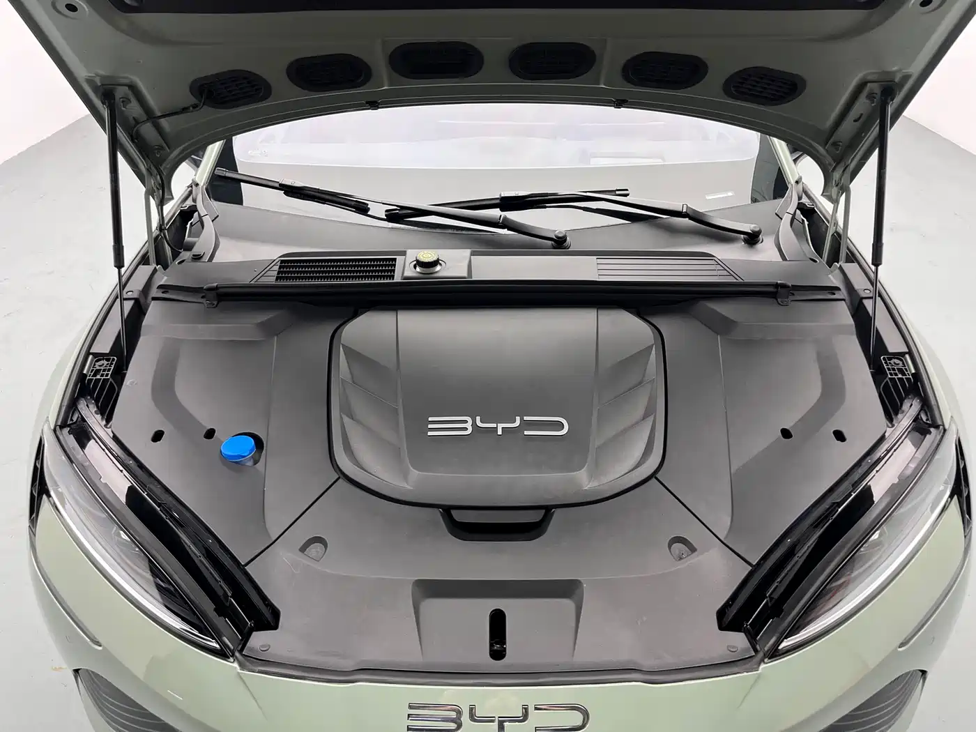 BYD Seal 2022 700km Long Range RWD Edition фото 9