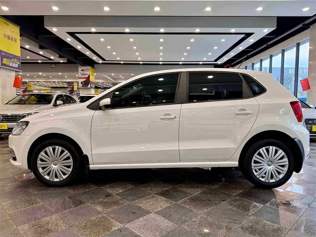 Volkswagen Polo 2018 1.5L Auto Comfort фото 9