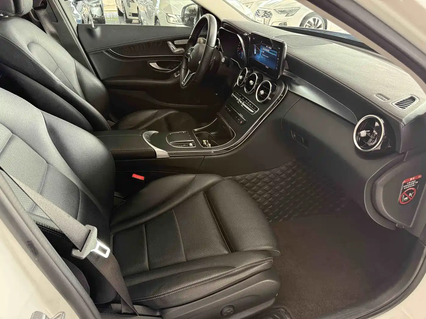 Mercedes-Benz C-Class 2019 Facelift C 260 L Sport фото 13