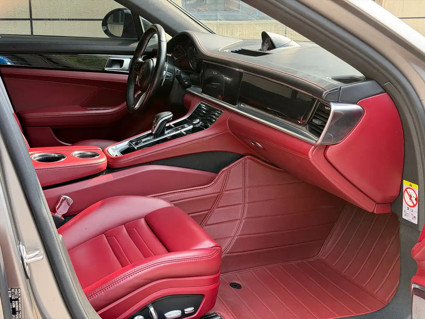 Photo 7 - Porsche Panamera