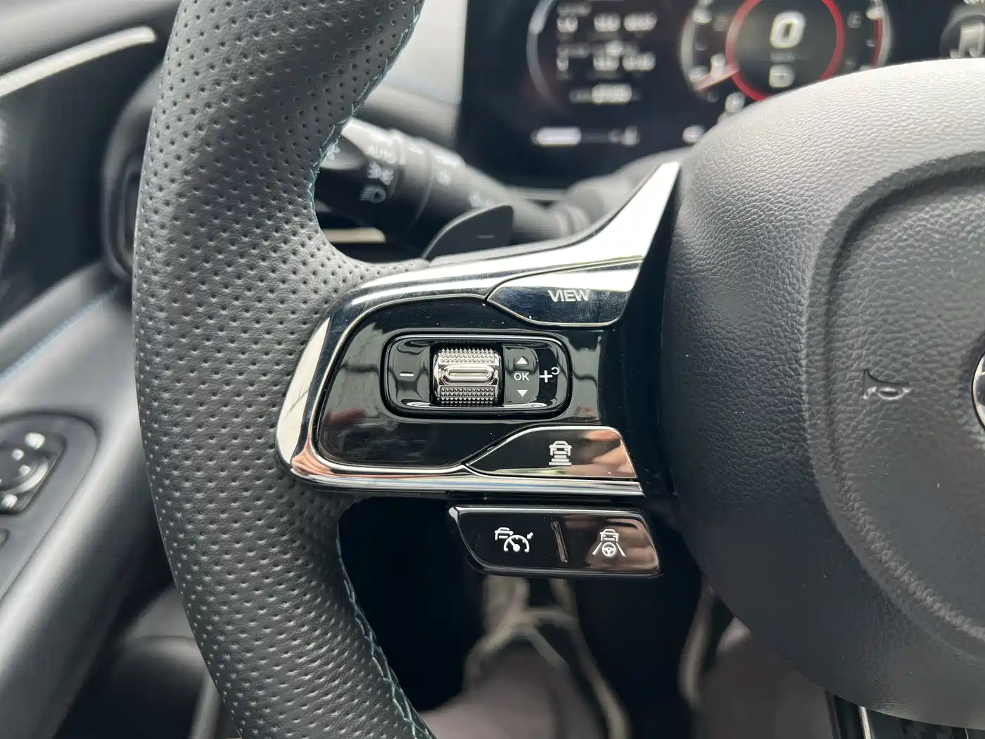 GAC Trumpchi Trumpchi Emkoo 2022 270T DCT J16 Galaxy Fighter Edition фото 17
