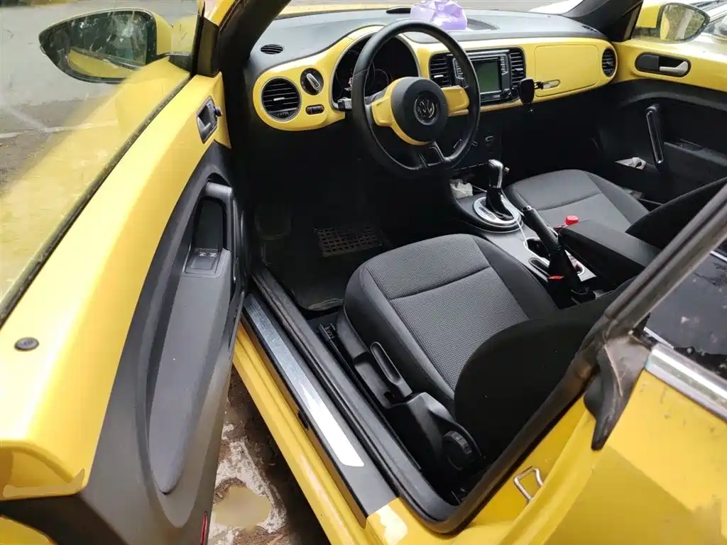 Volkswagen Beetle 2015 180TSI фото 14