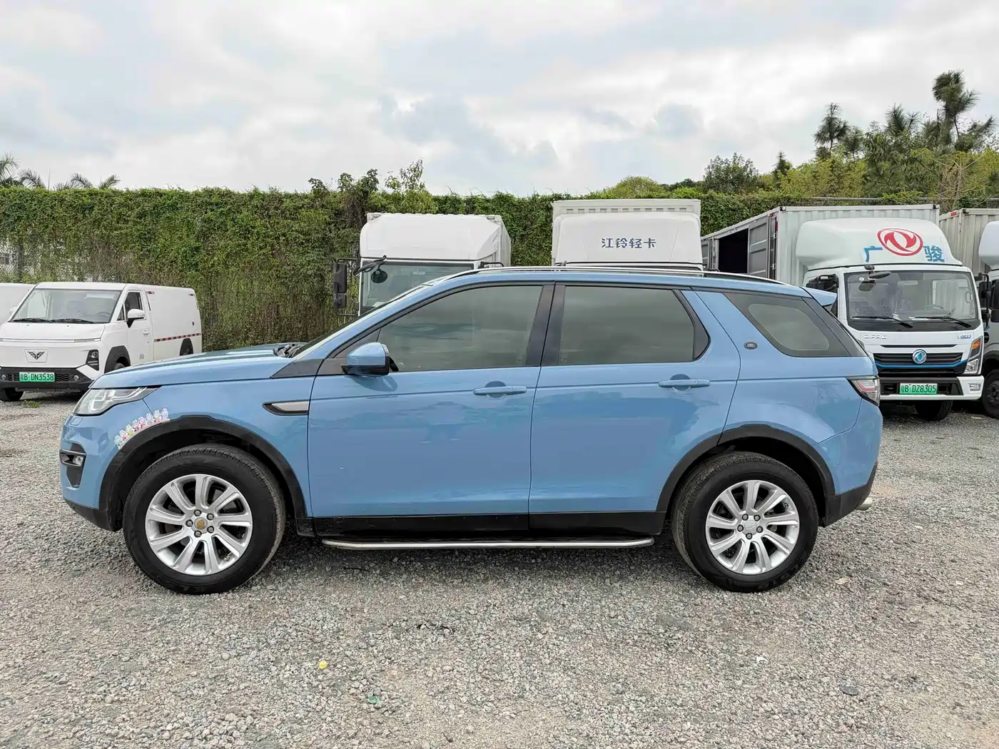 Land Rover Discovery Sport 2017 2.0T SE фото 4