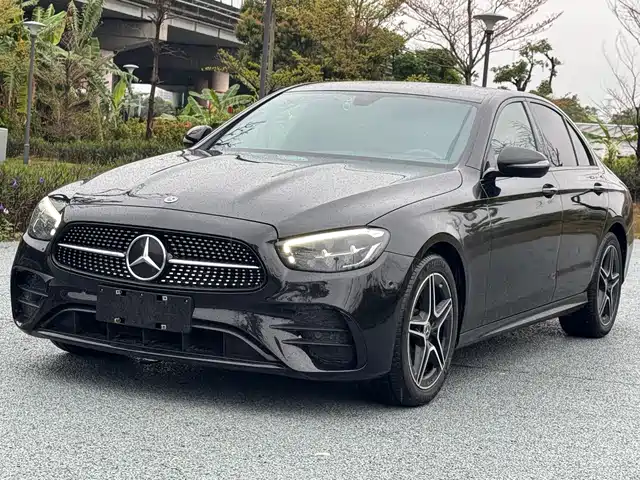 MERCEDES-BENZ E CLASS