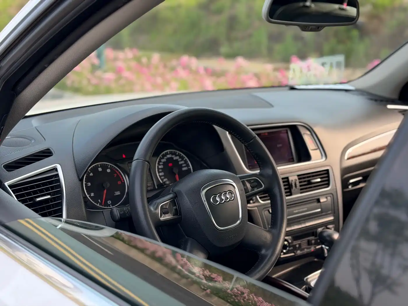 Audi Q5 2012 2.0TFSI Comfort фото 15