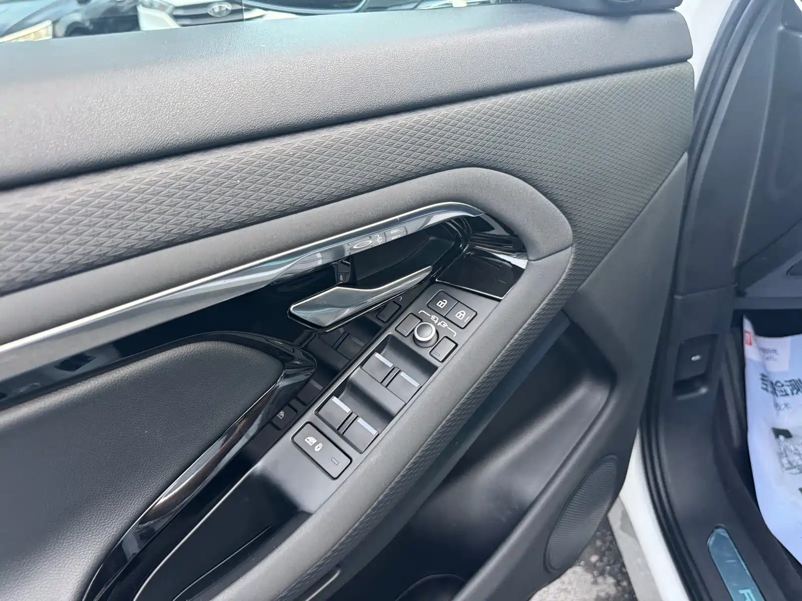 Фото 4 - Land Rover Range Rover Evoque