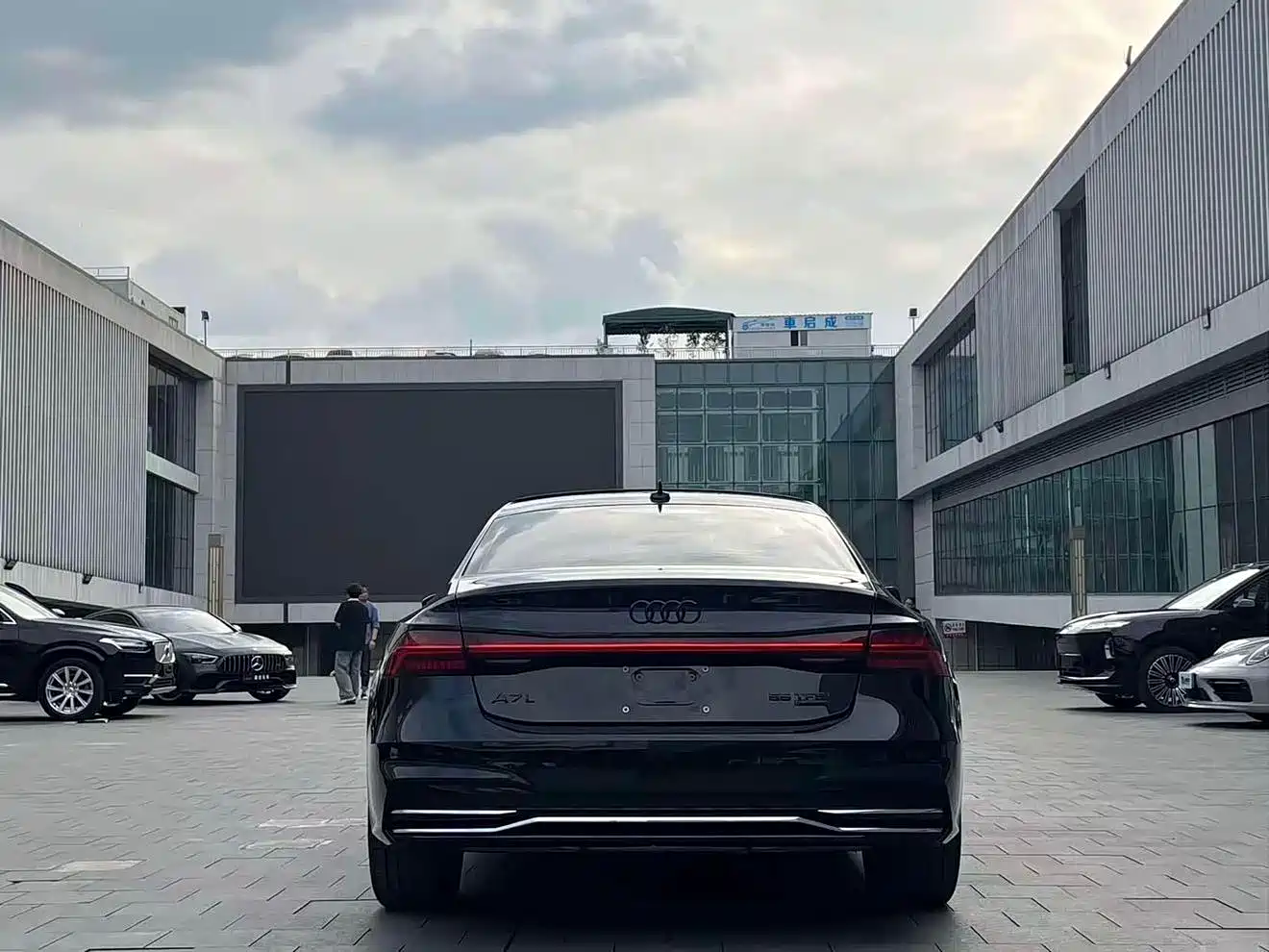 Audi A7L 2024 45 TFSI quattro Premium Luxury фото 14