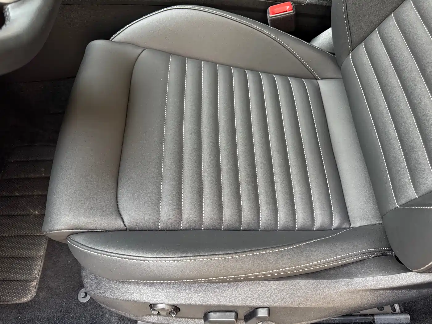 Volkswagen Magotan 2023 2 Million Units Commemorative Edition 280TSI DSG Comfort фото 14