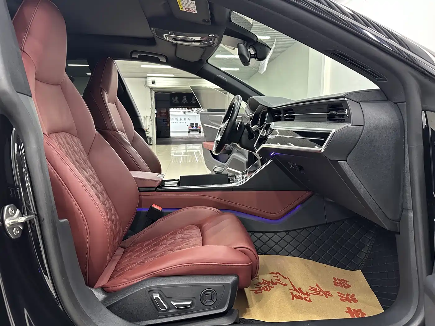 Audi A7L 2024 45 TFSI quattro S-line Black Warrior Edition фото 11