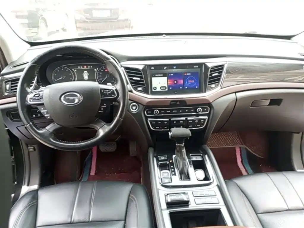 GAC Trumpchi Trumpchi GS8 2017 320T 2WD Luxury Smart Connect (7-seater) фото 10