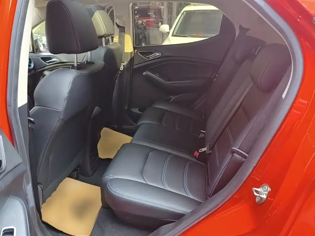 BYD Yuan New Energy 2019 EV360 Smart Connect Premium Edition фото 17