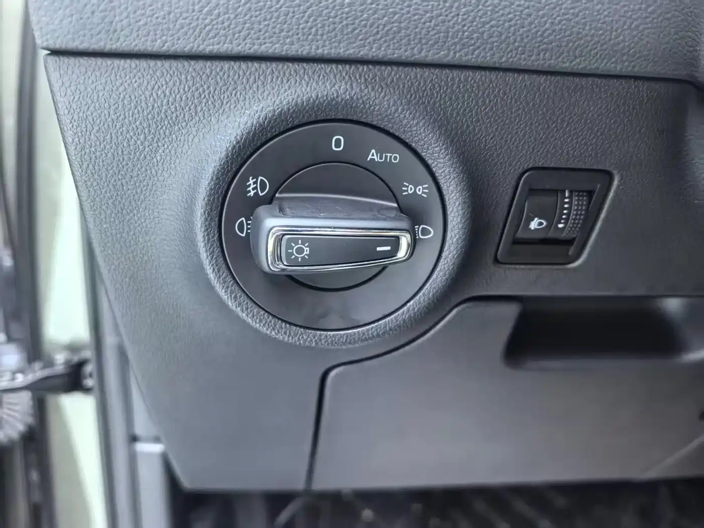 Škoda Karoq 2020 TSI280 Smart Luxury Edition China VI фото 16