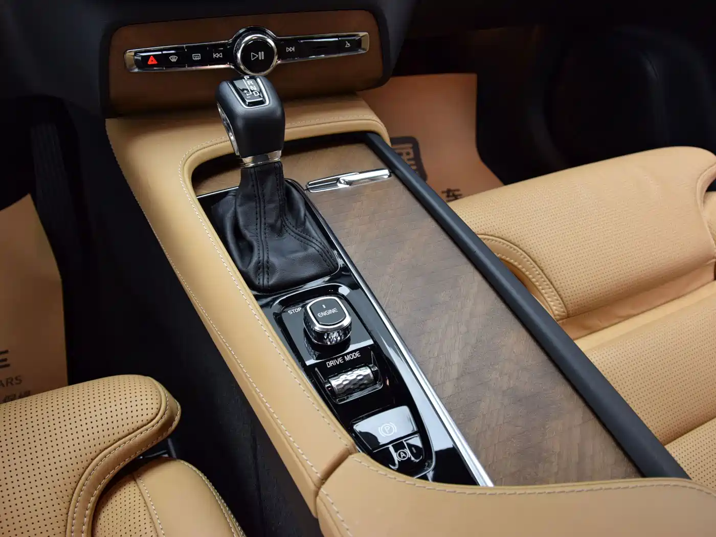Photo 19 - Volvo XC90