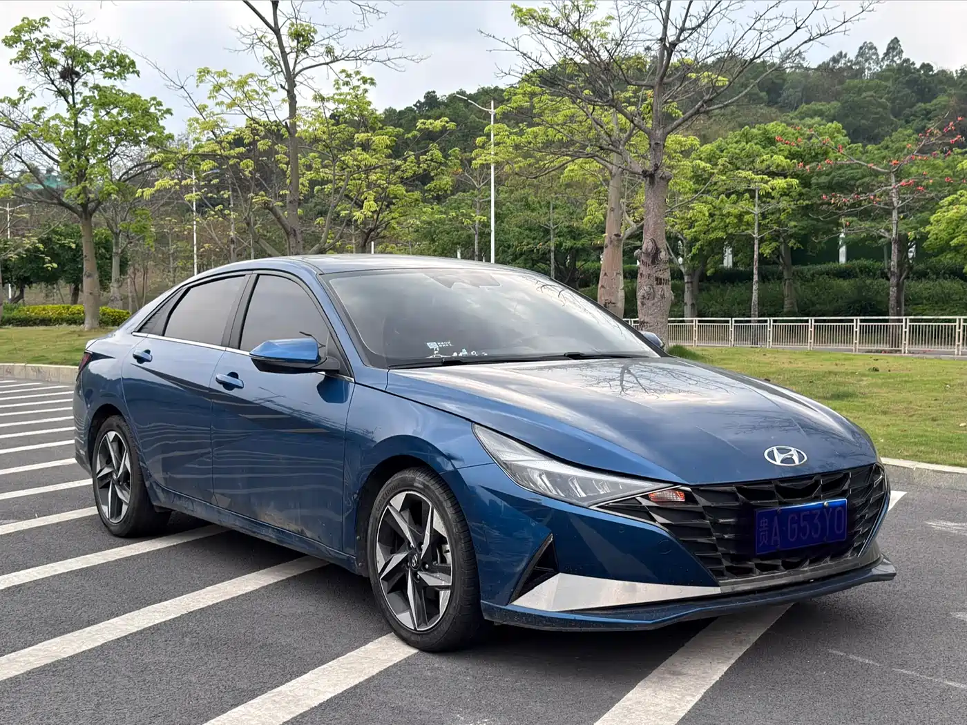 Hyundai Elantra 2021 1.5L CVT GLX Elite Edition фото 3