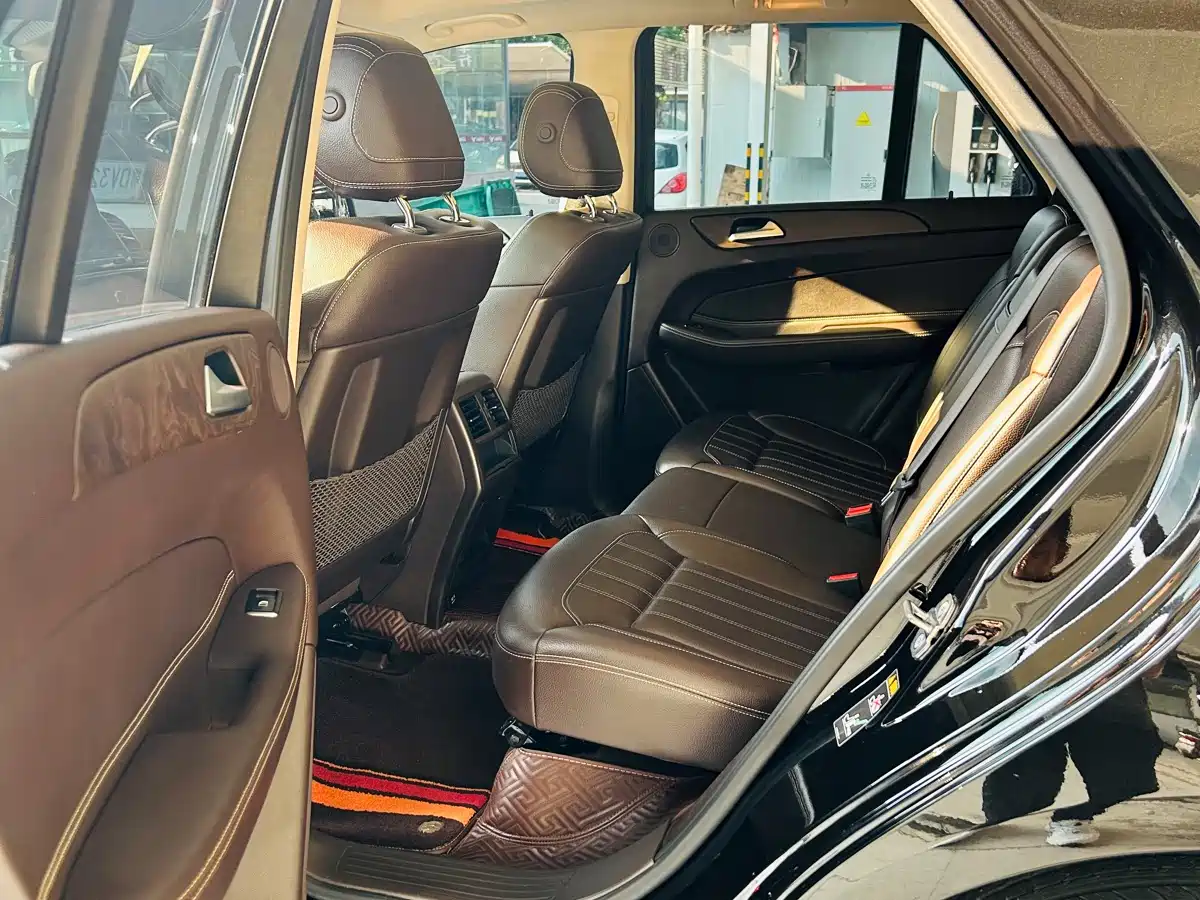 Mercedes-Benz GLE 2018 GLE 320 4MATIC Dynamic Ultimate Edition фото 5