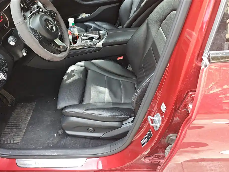 Mercedes-Benz GLC Coupe 2017 GLC 260 4MATIC Coupe SUV фото 9