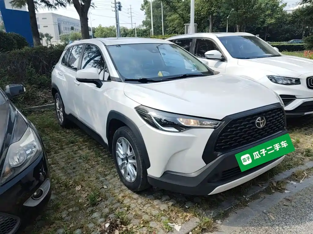 Toyota Corolla Cross 2022 2.0L Elite Edition фото 4