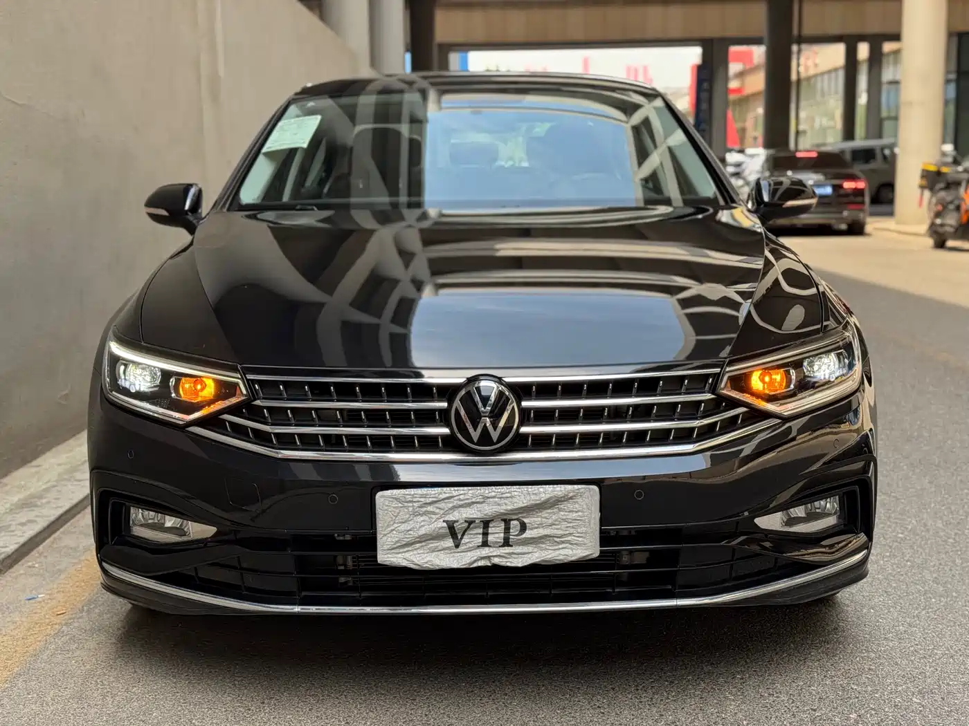 Volkswagen Magotan 2023 2 Million Units Commemorative Edition 280TSI DSG Comfort фото 2
