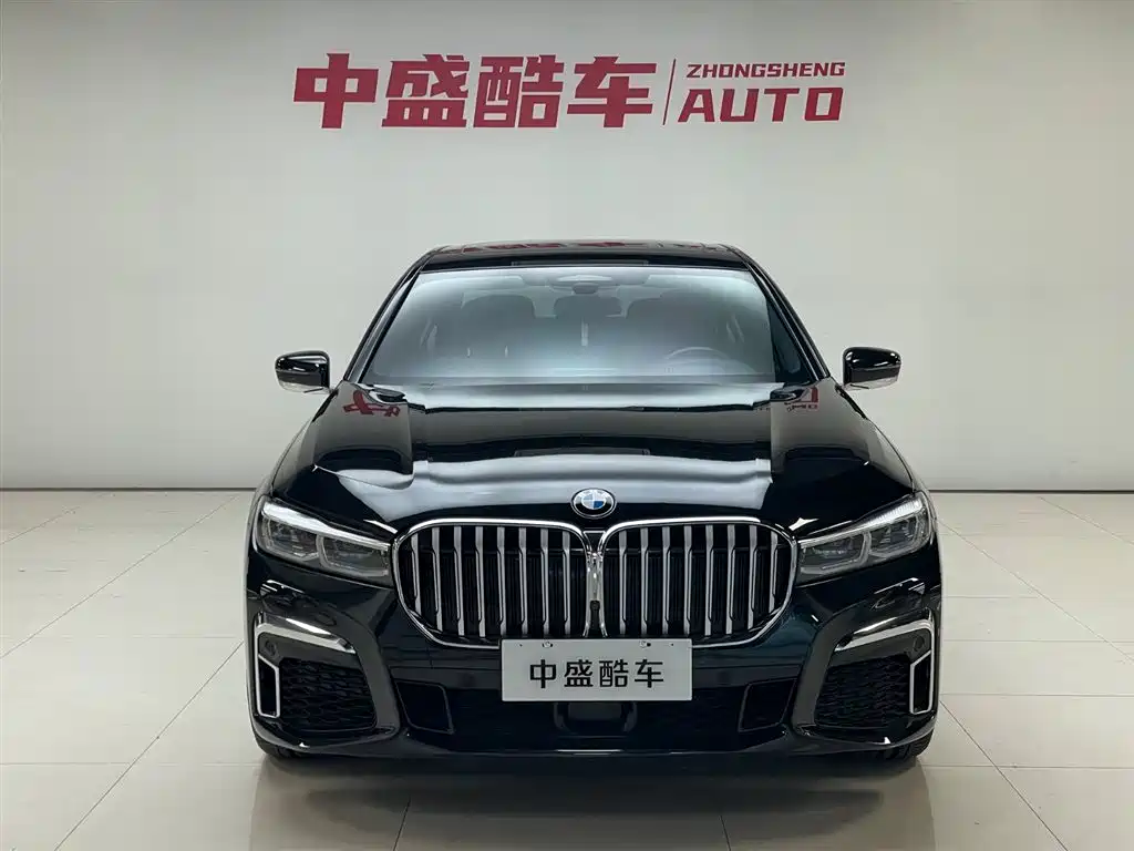 BMW 7 Series 2019 Facelift 740Li xDrive Executive M Sport Package фото 2