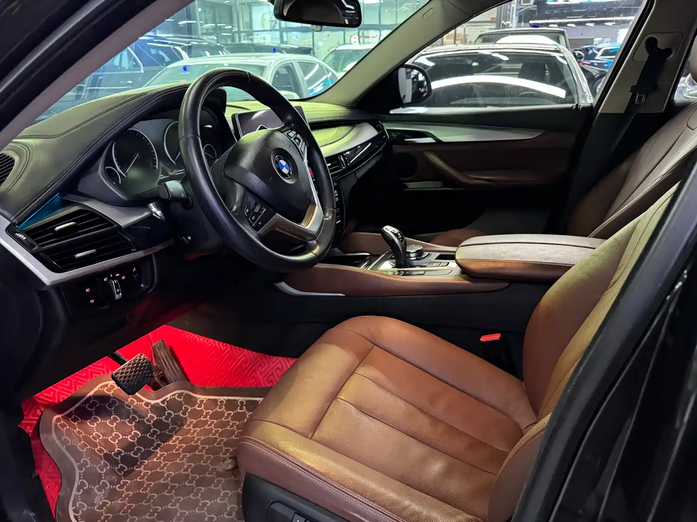 BMW X6 2015 xDrive35i Luxury Model фото 3
