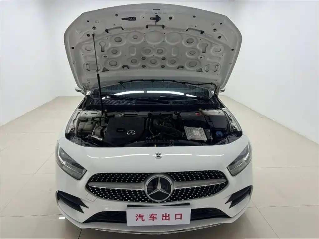 Mercedes-Benz A-Class 2022 A 180 L Sport Sedan фото 7