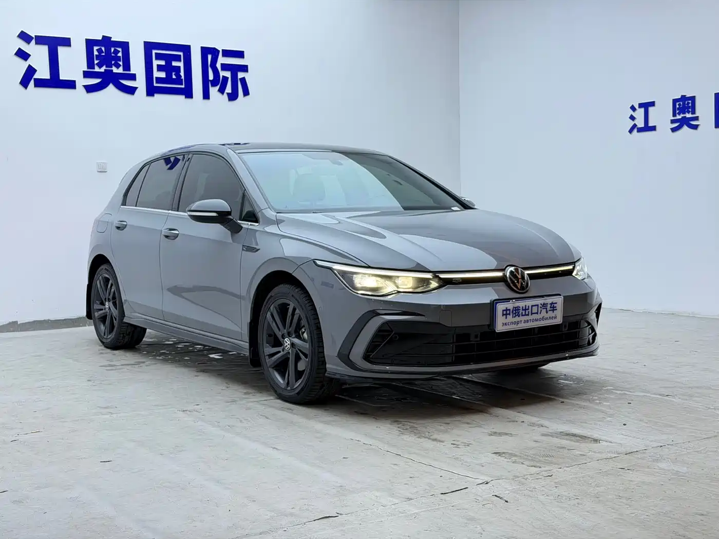 Volkswagen Golf 2023 280TSI DSG R-Line Lite фото 3