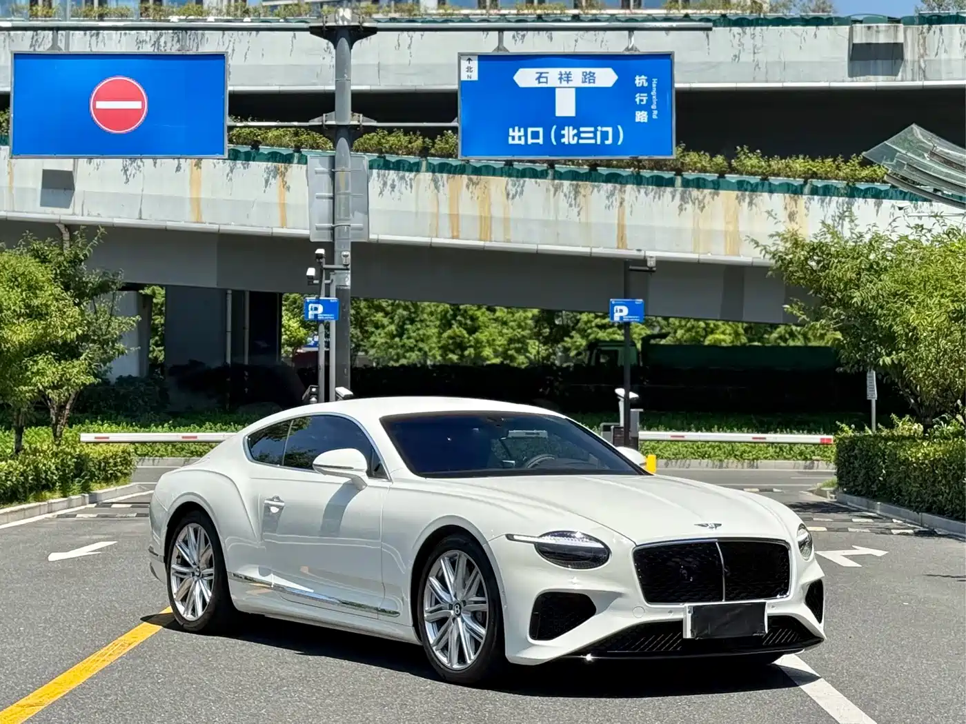Bentley Continental Plug-in Hybrid 2026 2026 GT Base Model