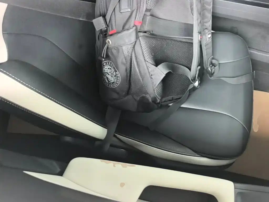 Фото 25 - Geely Geometry E Firefly