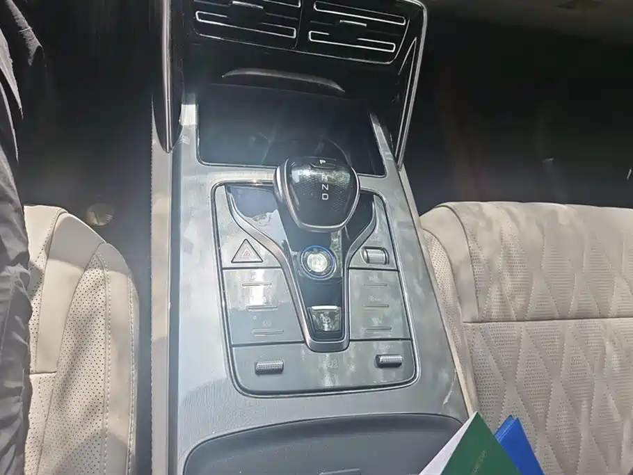 BYD Tang New Energy 2024 DM-i Honor Edition 112KM Premium фото 16