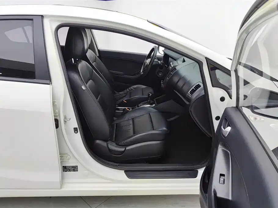 Kia K3 2016 1.6L Automatic GL фото 8