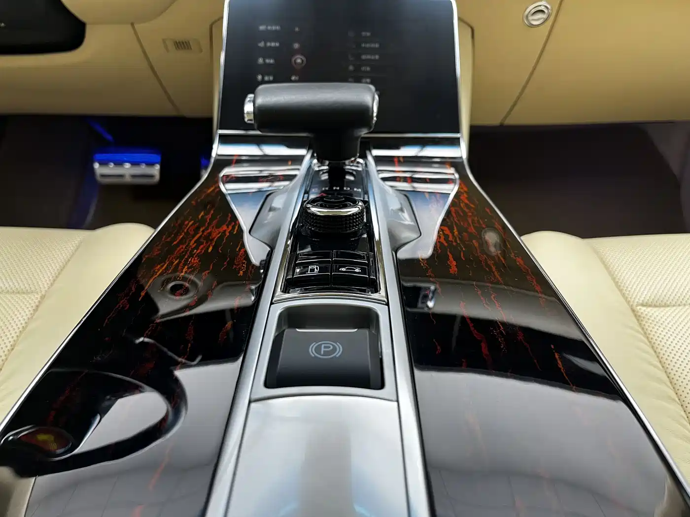 Hongqi National Gift 2014 6.0L Prestige Edition фото 10