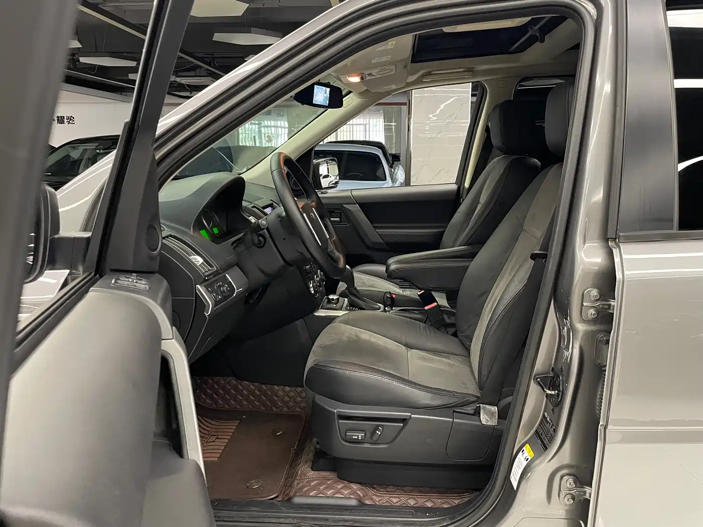 Land Rover Freelander 2 2010 2.2 TD4 Automatic HSE Diesel фото 7