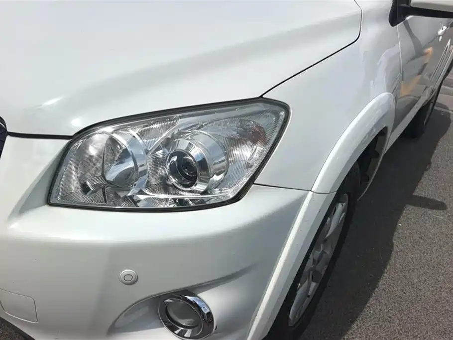 Toyota RAV4 Rongfang 2011 2.4L Automatic 4WD Luxury Edition фото 5