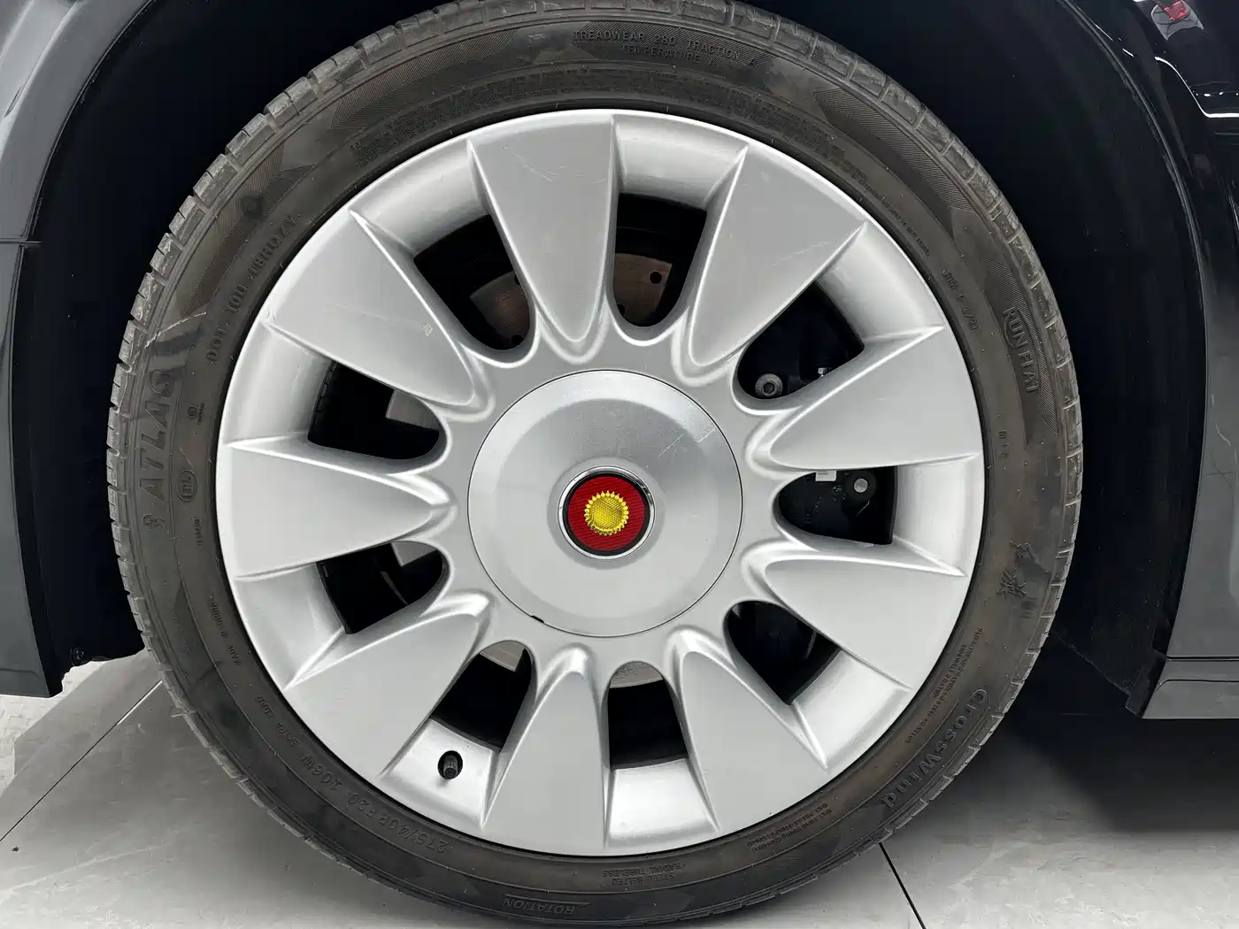 Hongqi National Gift 2014 6.0L Prestige Edition фото 17
