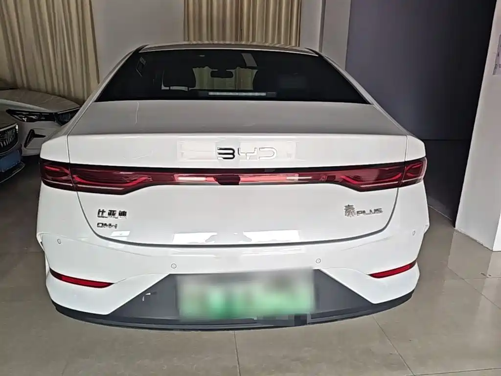BYD Qin PLUS 2025 DM-i Smart Drive 55KM Leader фото 6
