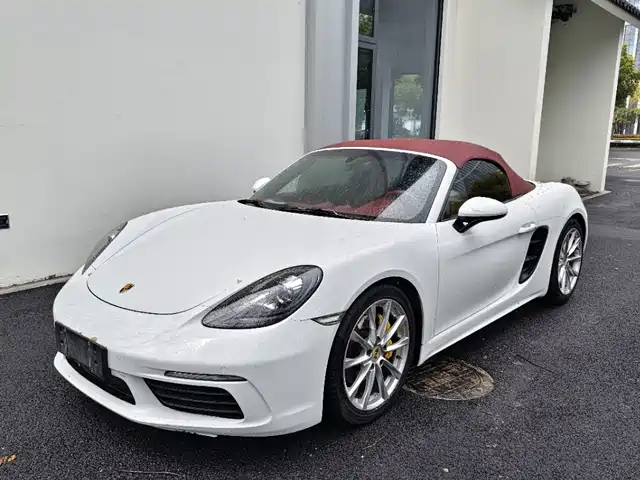 PORSCHE 718
