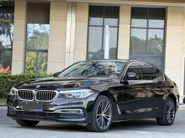 BMW 5 SERIES