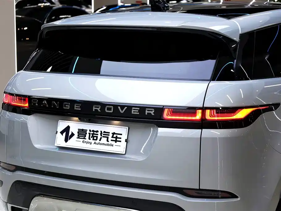 Land Rover Range Rover Evoque 2023 Range Rover Evoque L 249PS Luxury Edition фото 15