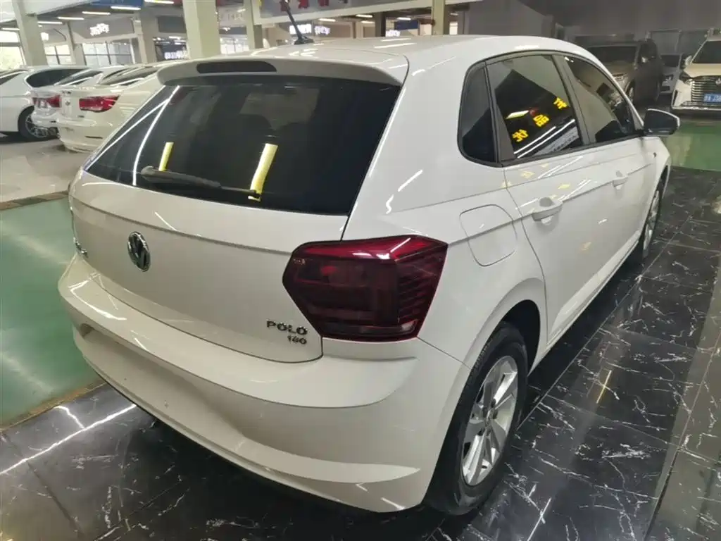Volkswagen Polo 2019 Plus 1.5L Automatic Panorama Enjoyment Edition фото 7
