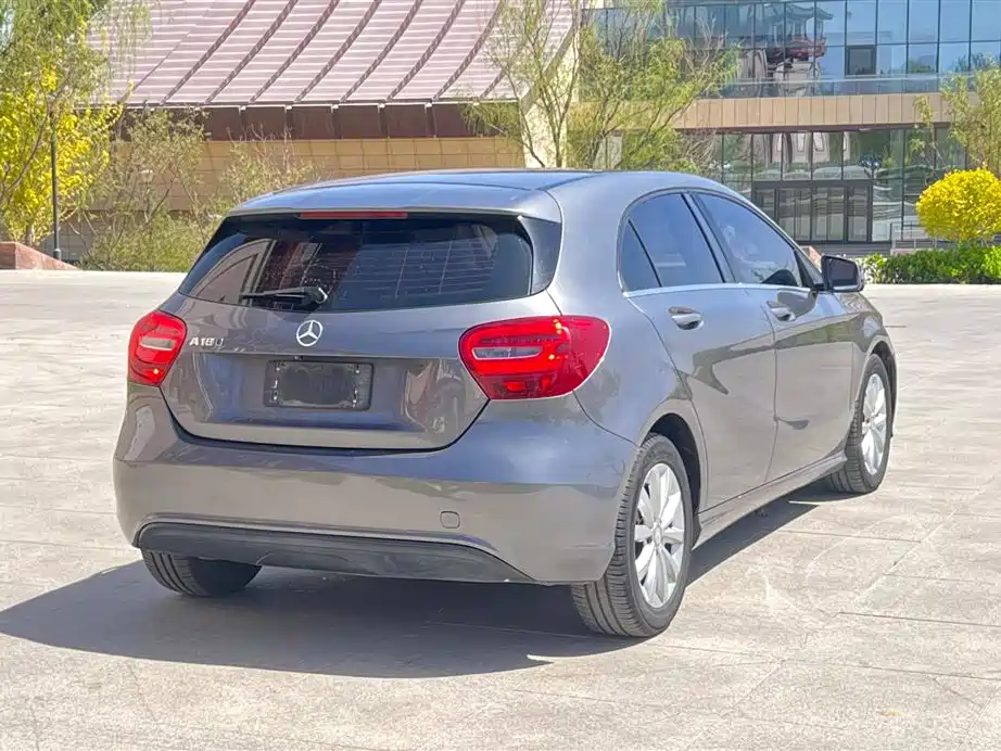 Mercedes-Benz A-Class (Import) 2017 A 180 фото 7