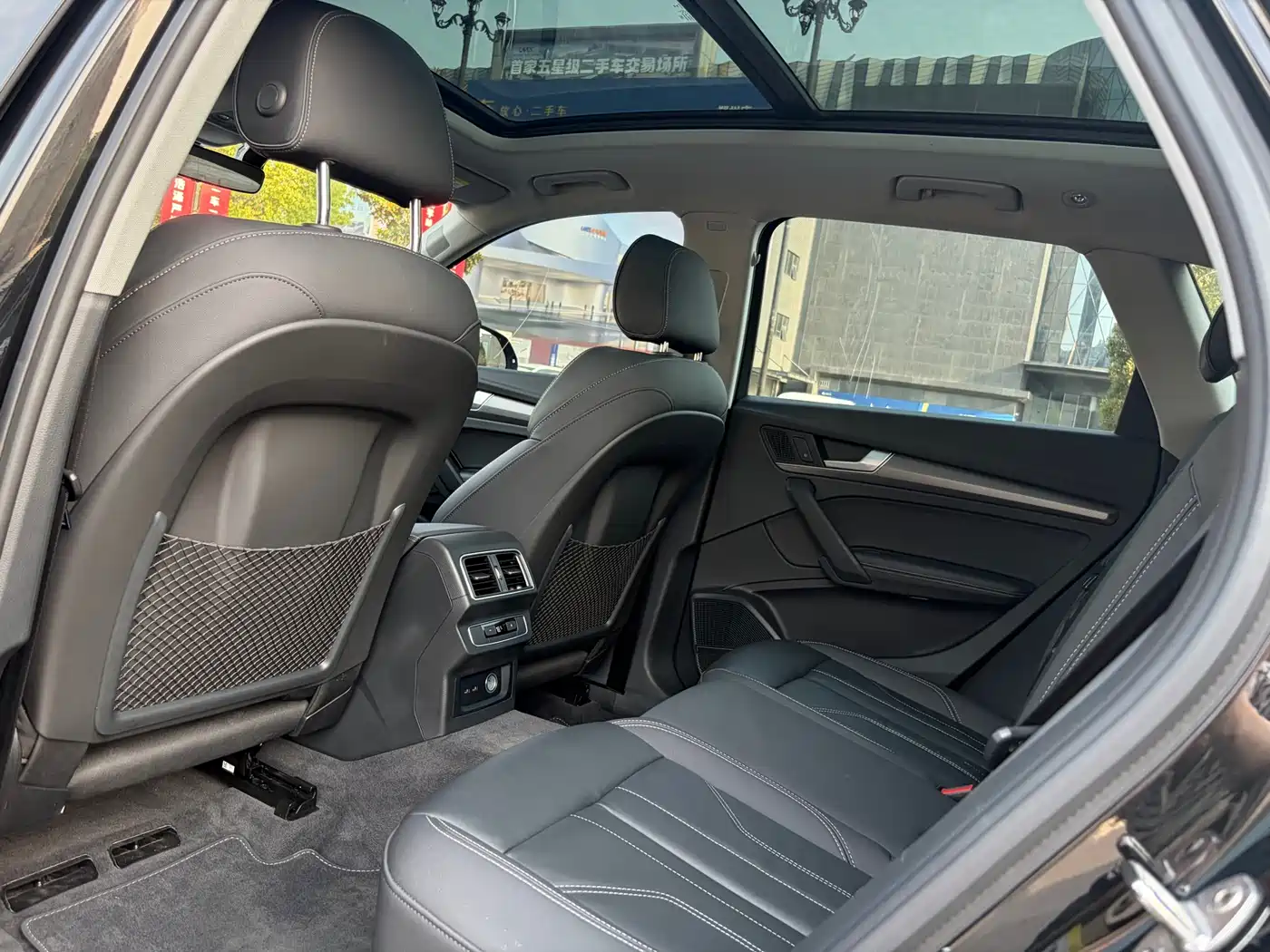 Audi Q5L 2022 45T Luxury Dynamic фото 12