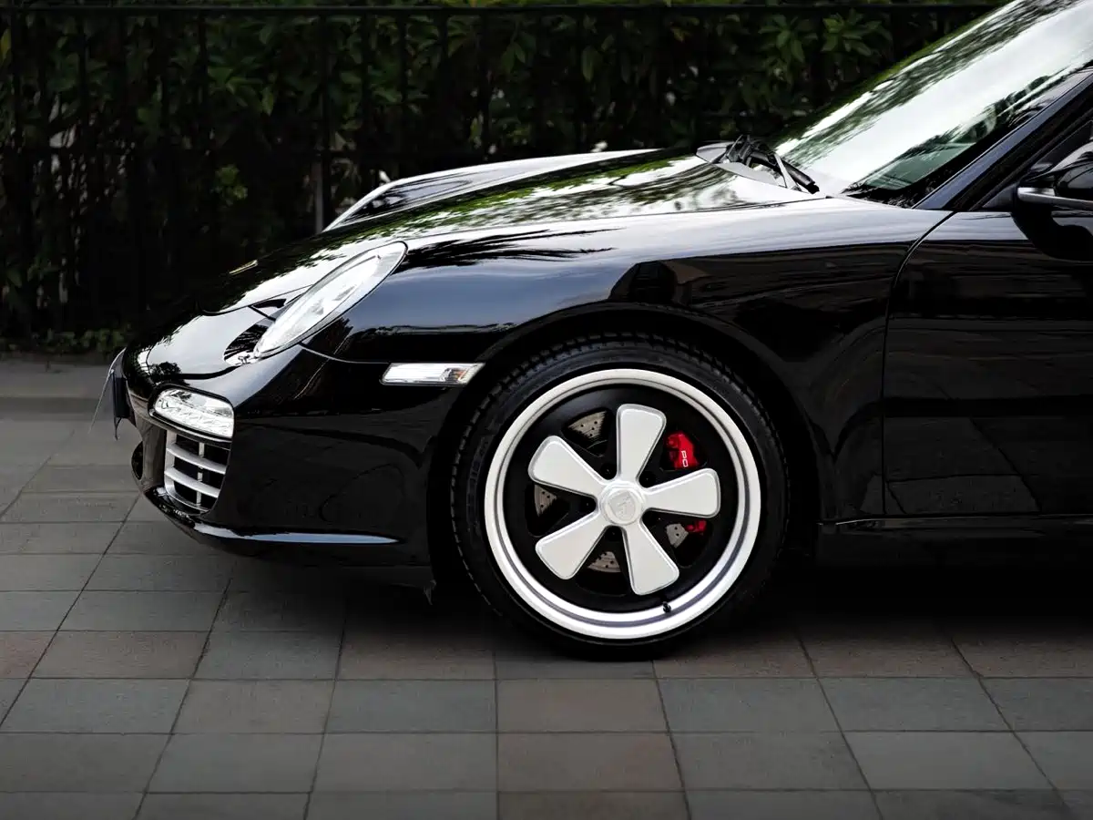 Porsche 911 2011 Edition Style 3.6L Hardtop фото 5