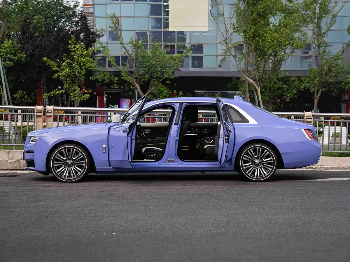 ROLLS-ROYCE GUST