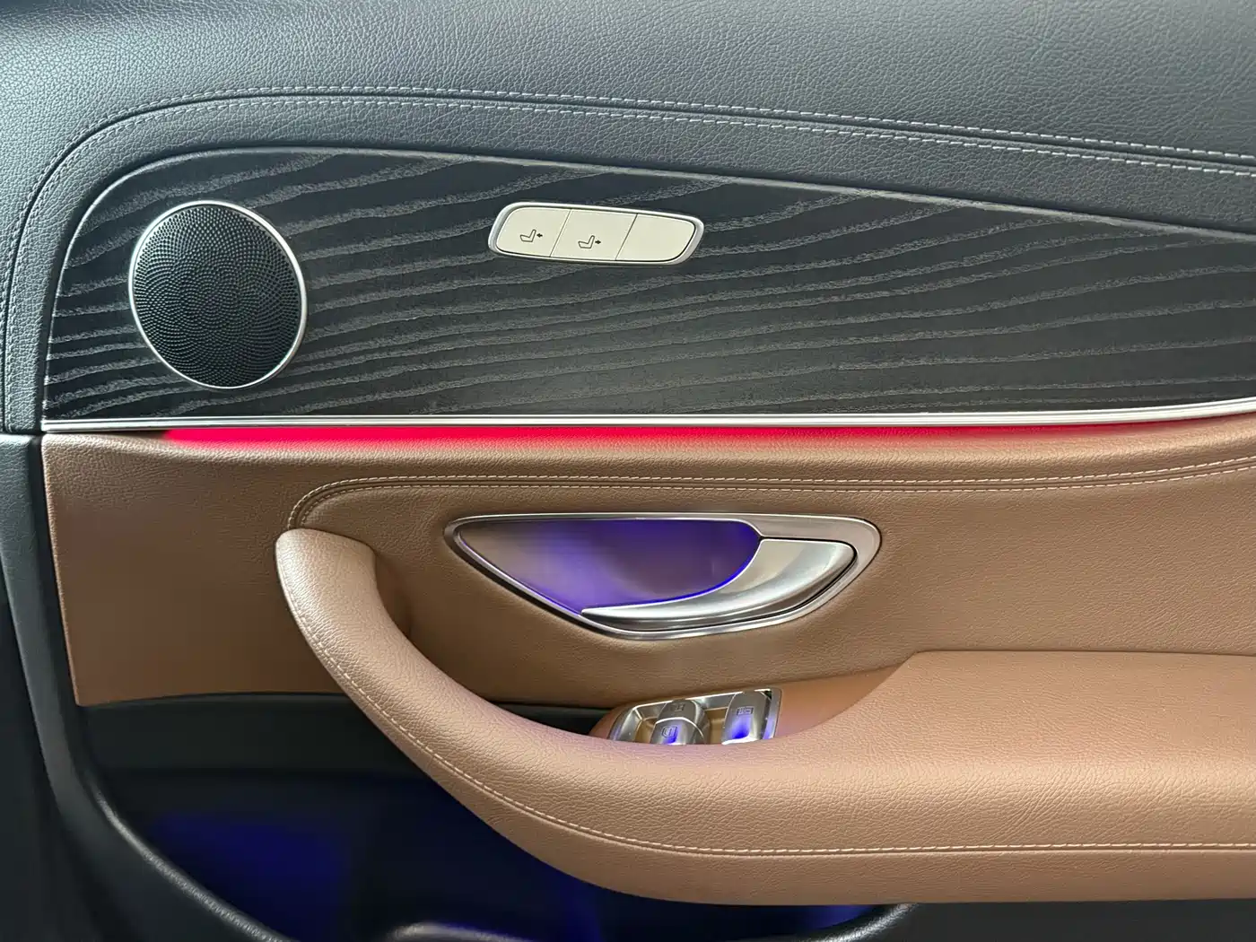 Mercedes-Benz E-Class 2019 E 300 L Fashion фото 8