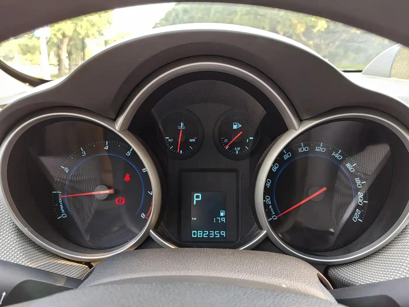 Chevrolet Cruze 2013 Model 1.6L SE AT фото 19
