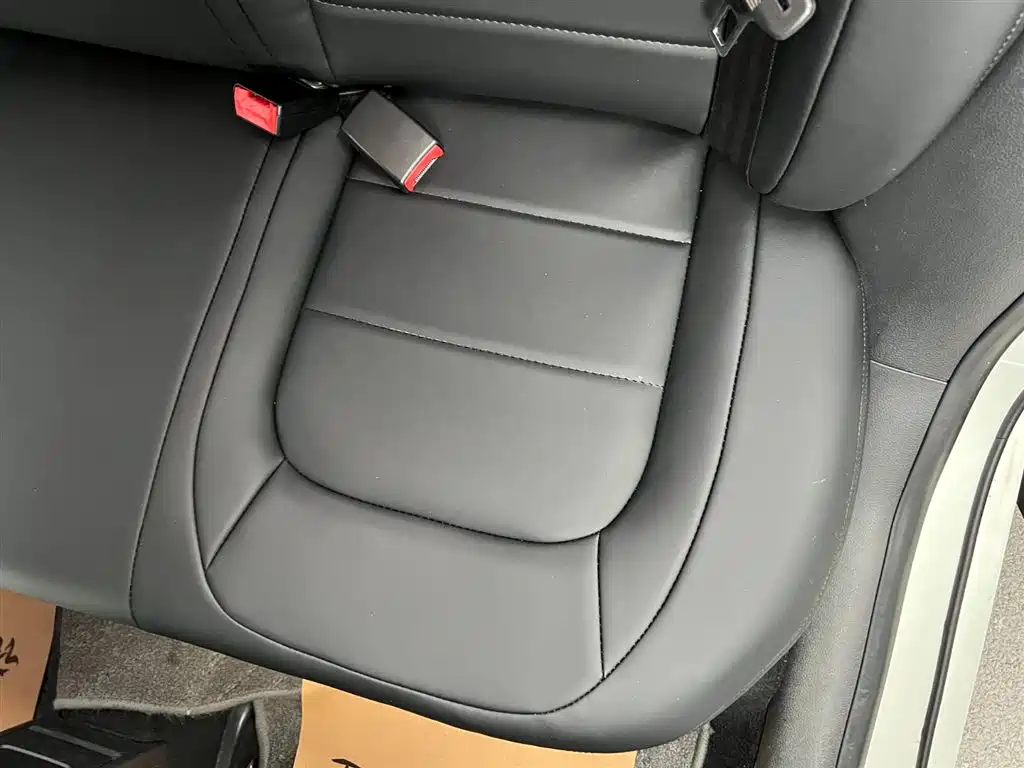 Volkswagen Bora 2015 Quality Edition 1.6L Automatic Fashion фото 17